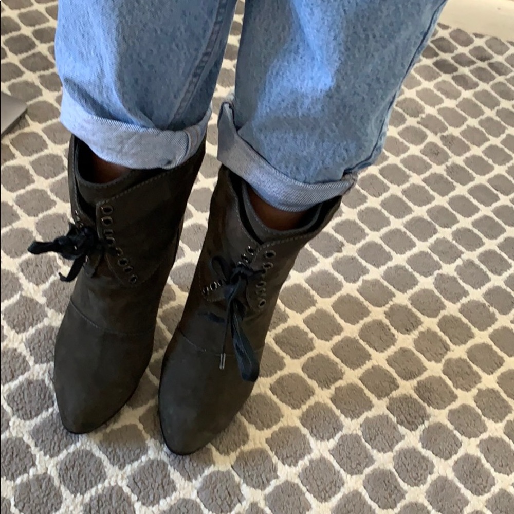 Wedge boots